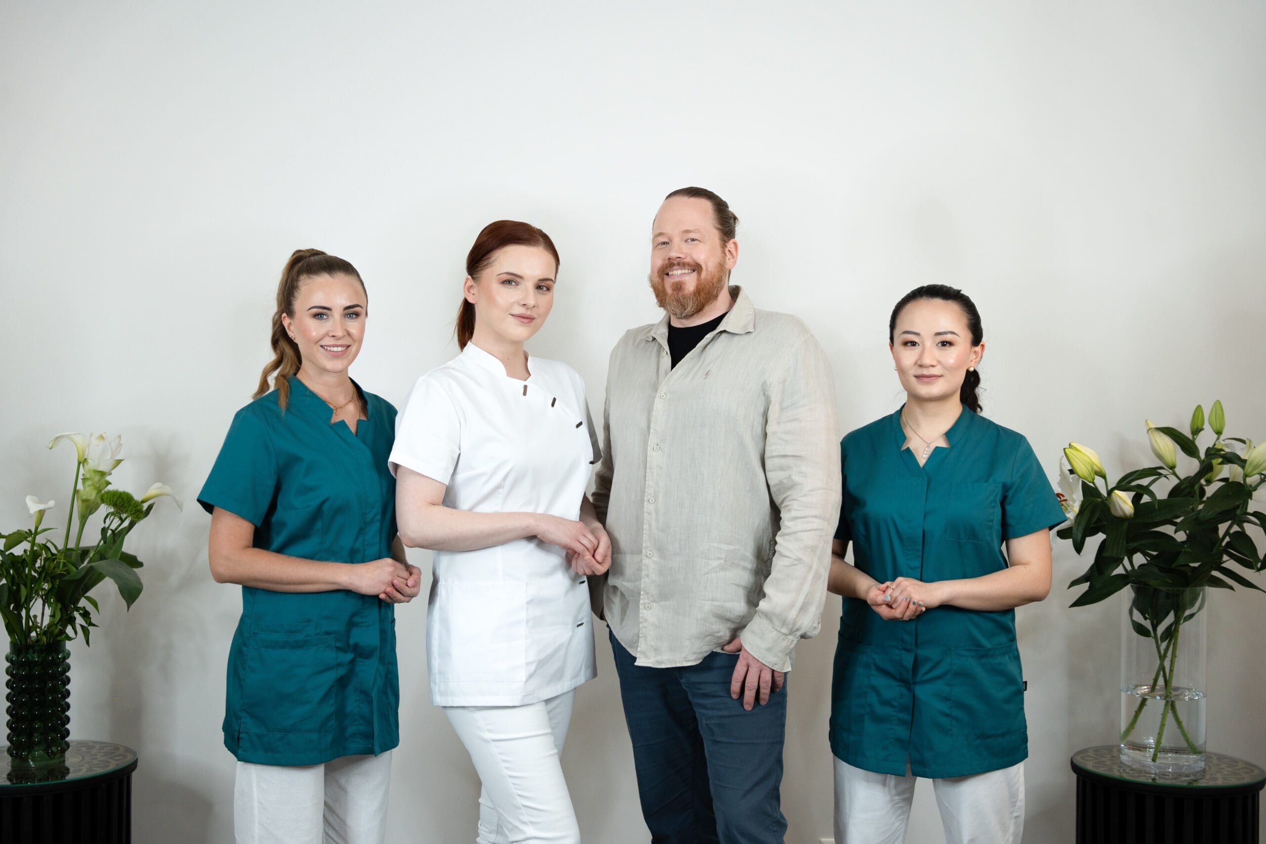 Das vierköpfige Team von Wolanin MD – Aesthetics in Stuttgart